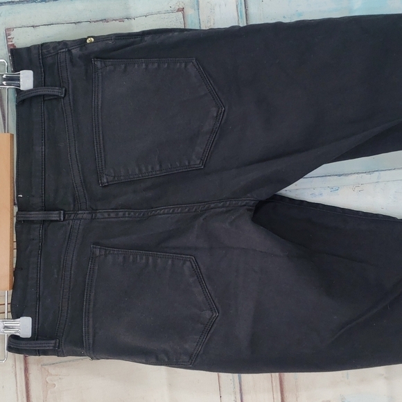 Frame Le High Skinny in Noir Coated Jeans - Picture 3 of 8